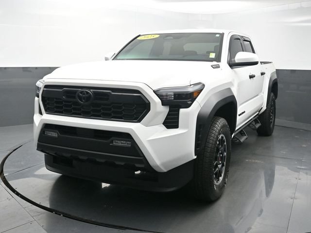 2025 Toyota Tacoma Hybrid TRD Off Road