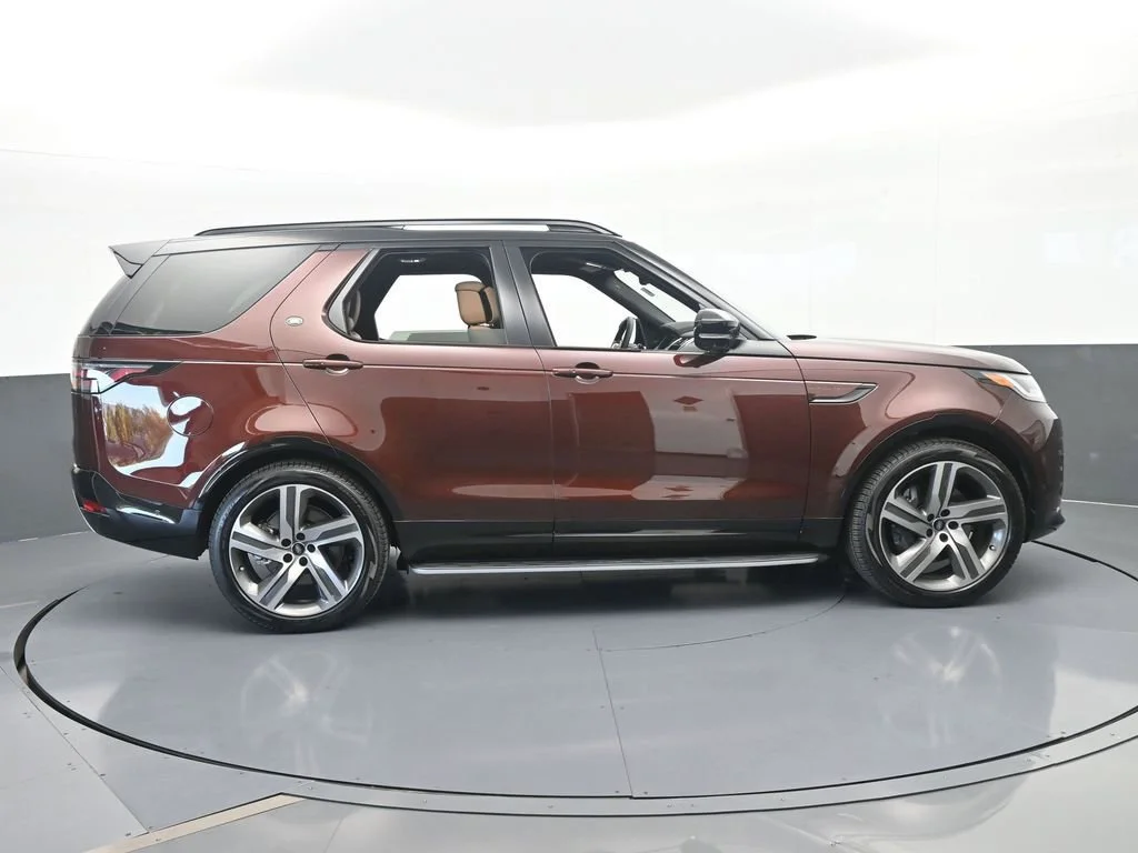 2026 Land Rover Discovery Gemini Edition - Photo 7