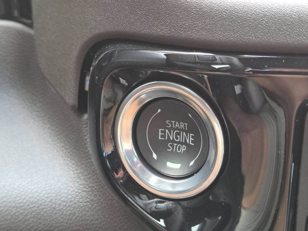 New 2026 Summit White GMC SLT image 13