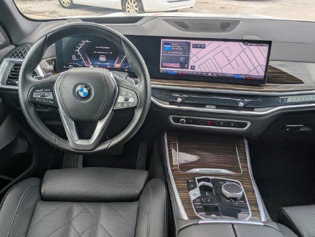 Used 2026 White BMW sDrive40i image 29