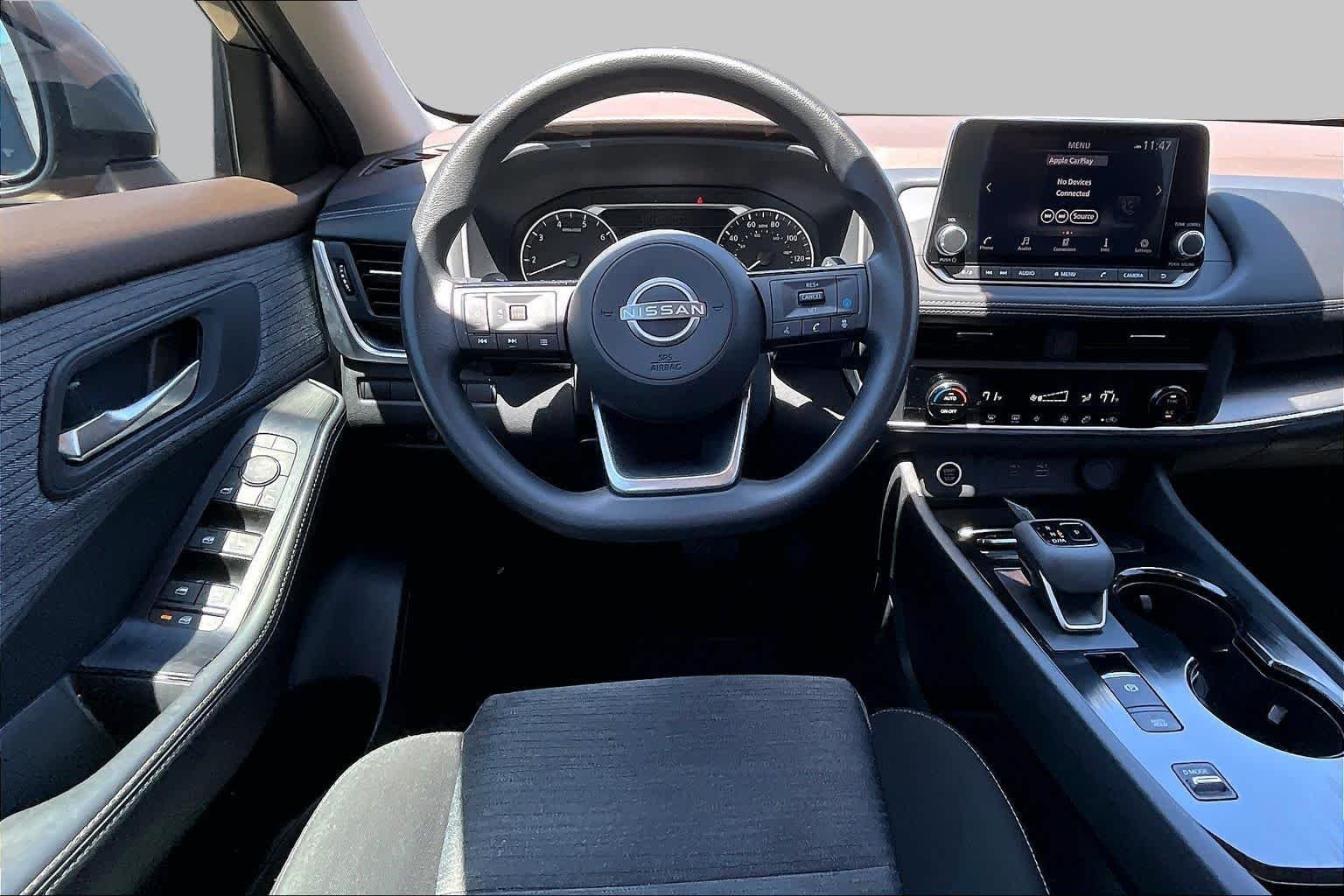 Certified Used 2023 Gun Metallic Nissan SV image 5