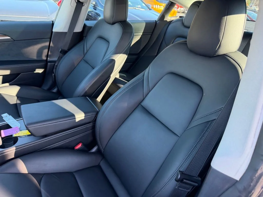 Used 2022 Midnight Silver Metallic Tesla Long Range image 12