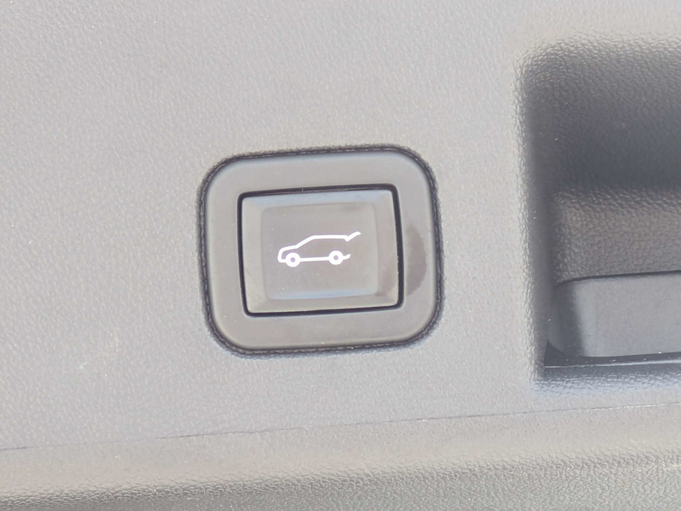 Used 2021 Summit White Chevrolet LT image 14