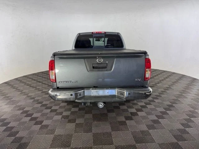 Used 2016 Gray Nissan SV image 6