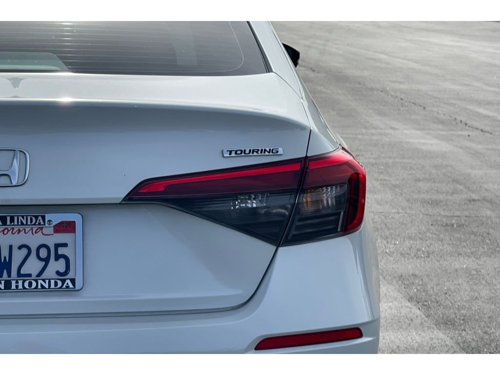Certified Used 2024 Platinum White Pearl Honda Touring image 16
