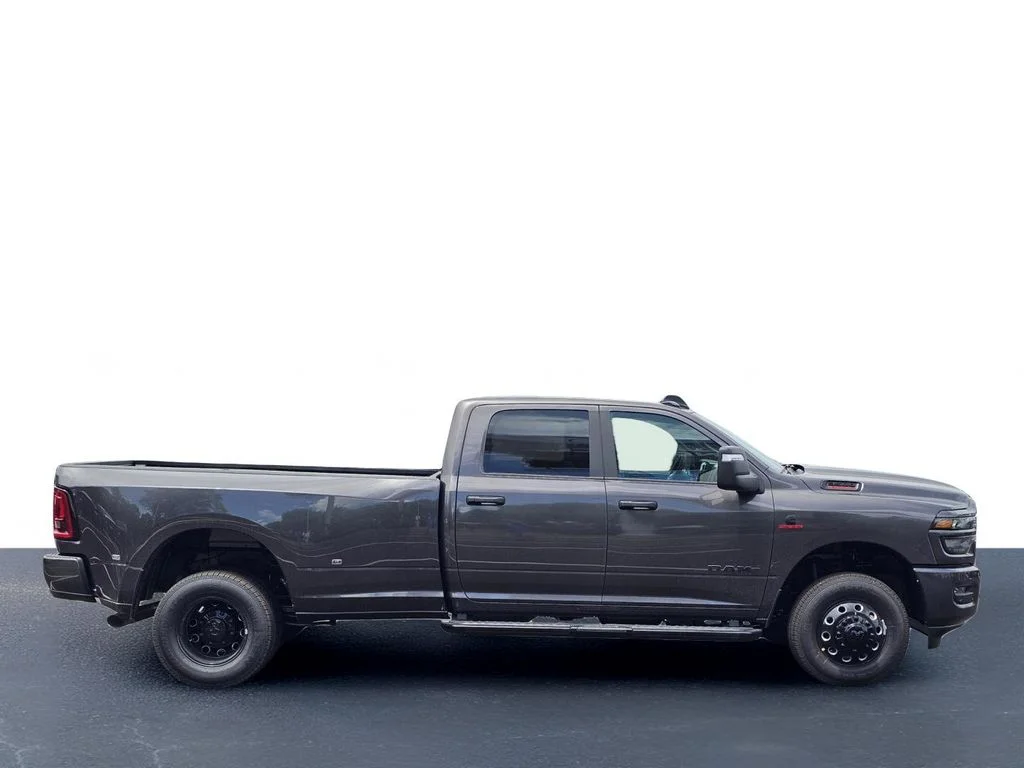 New 2026 Granite Crystal Metallic Clear-Coat Exterior Paint RAM Big Horn image 9