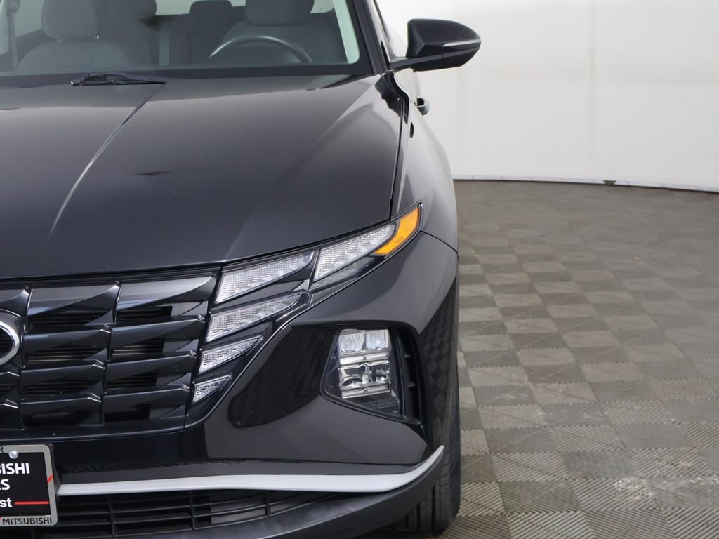 Used 2023 Black Hyundai SEL image 13
