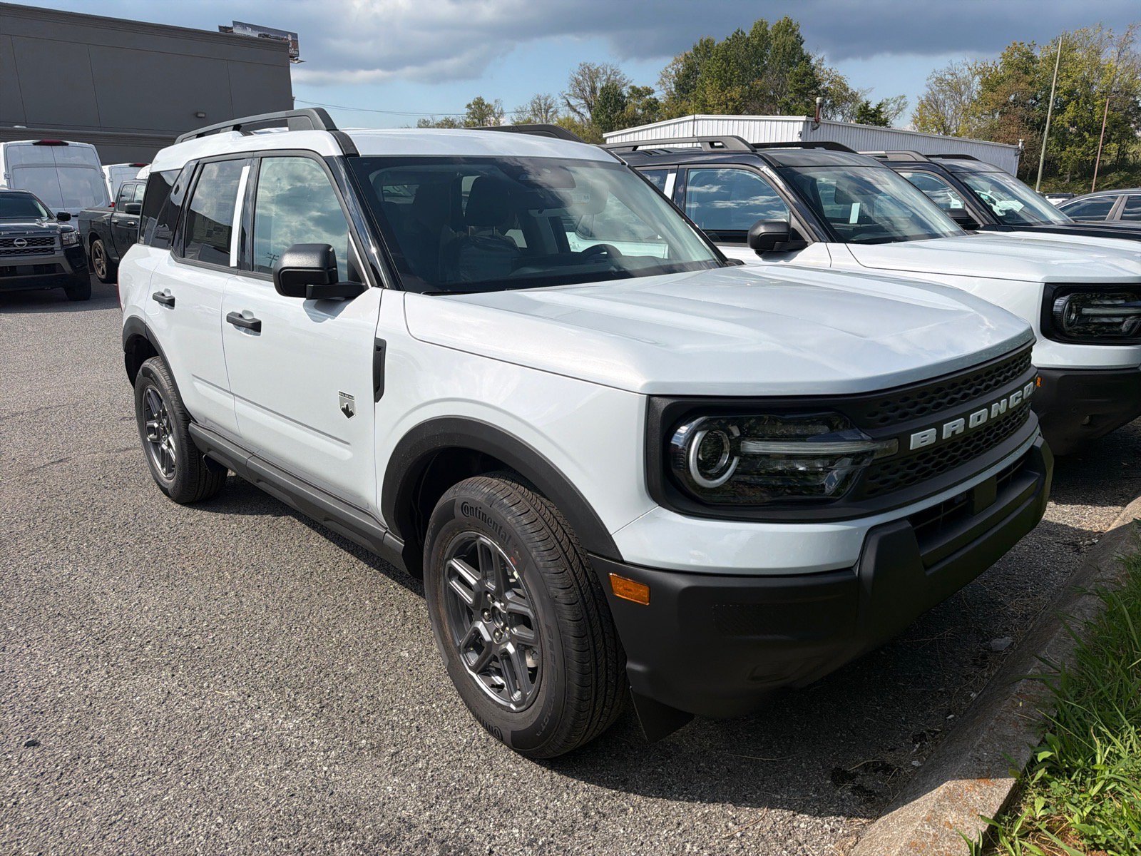 New 2026 Space White Metallic Ford Big Bend® image 2