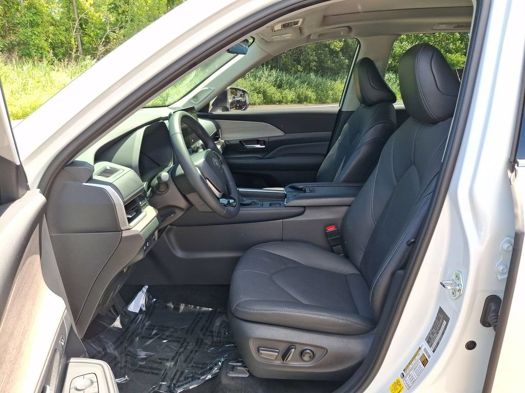 Used 2025 Toyota Grand Highlander SUV