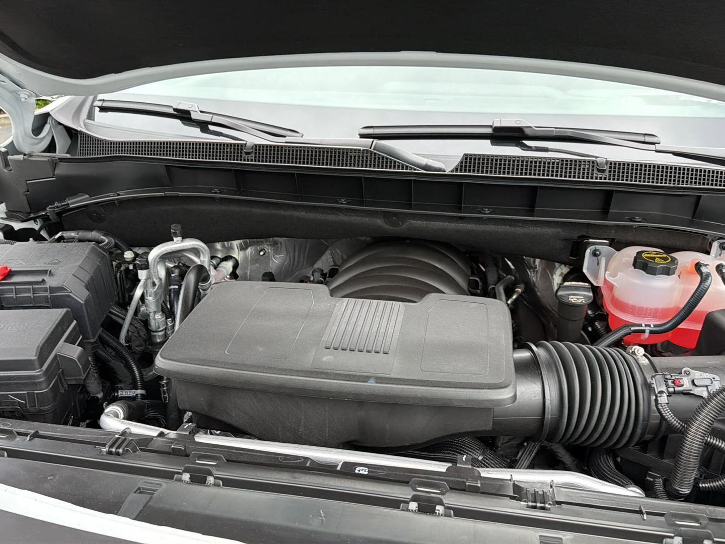 New 2026 Summit White Chevrolet LT image 38