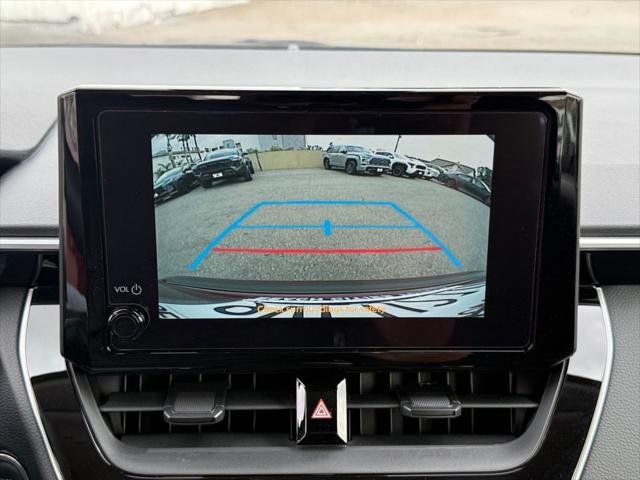 2025 Toyota Corolla LE - Photo 28