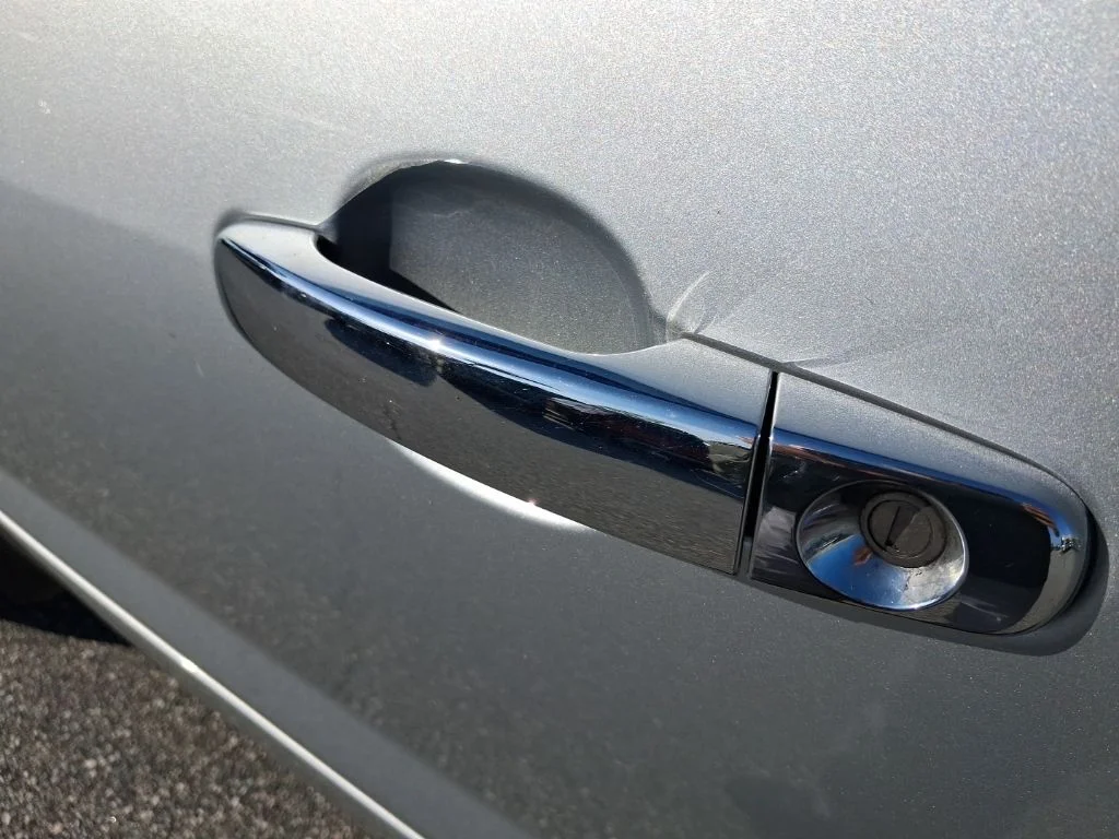 Used 2016 Silver Chevrolet 2LT image 21