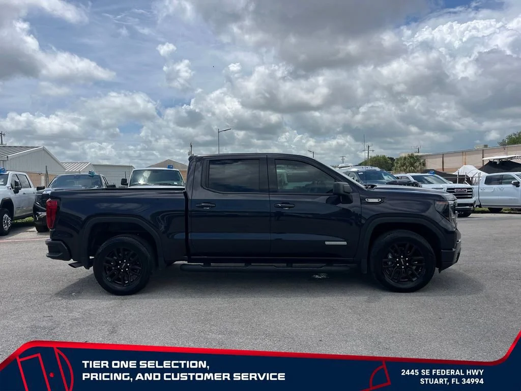 Used 2025 Titanium Rush Metallic GMC Elevation image 8