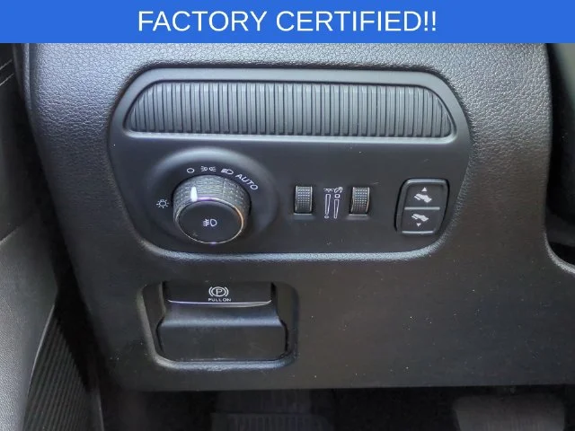 Used 2024 White Jeep Series II image 18