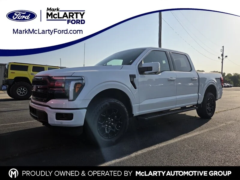 Used 2025 Oxford White FORD LARIAT image 1