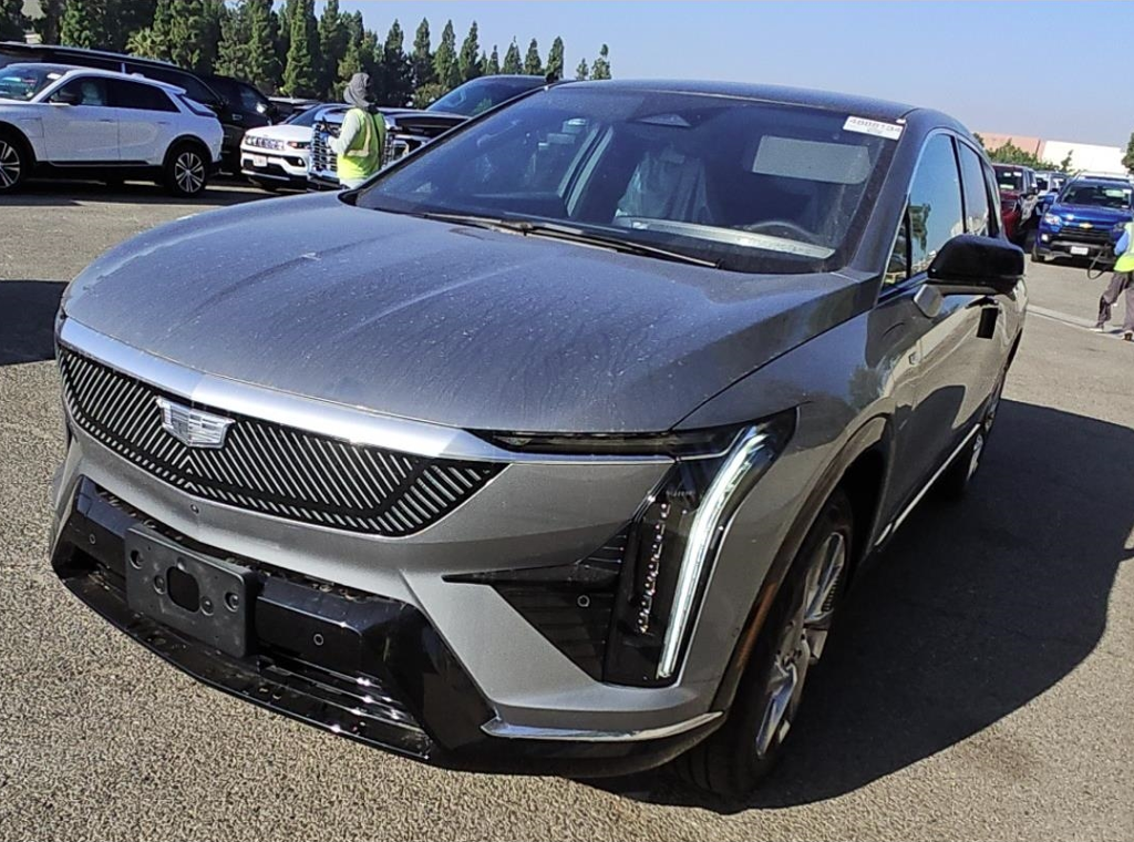 Used 2027 Silver Cadillac Luxury image 1