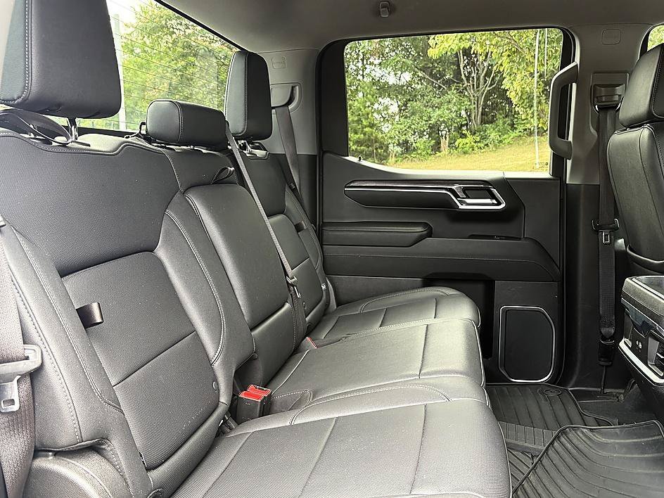 Used 2024 Iridescent Pearl Tricoat Chevrolet LTZ image 12