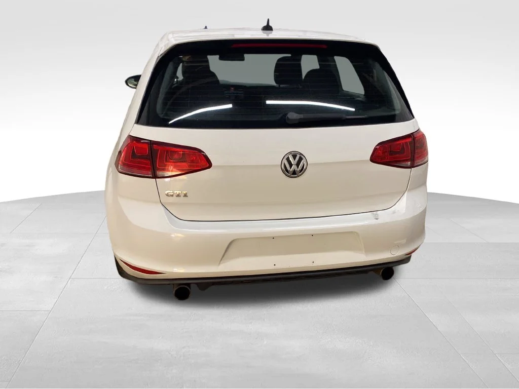 Used 2016 White Volkswagen S image 5
