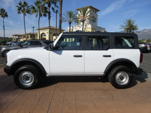 2025 Ford Bronco Base 4x4's photo