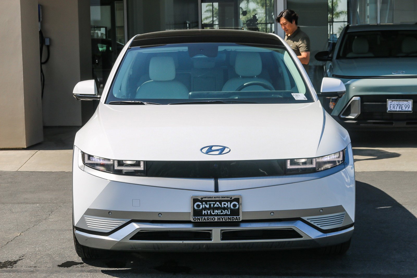 Certified Used 2024 Atlas White Hyundai Limited image 4
