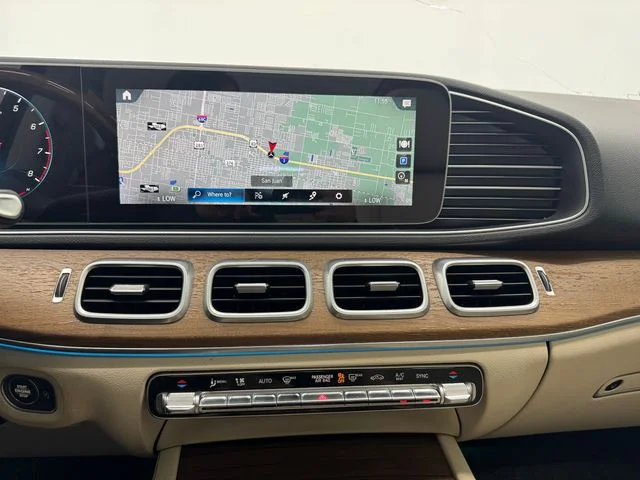 Used 2022 Gray Mercedes-Benz GLE 350 image 4