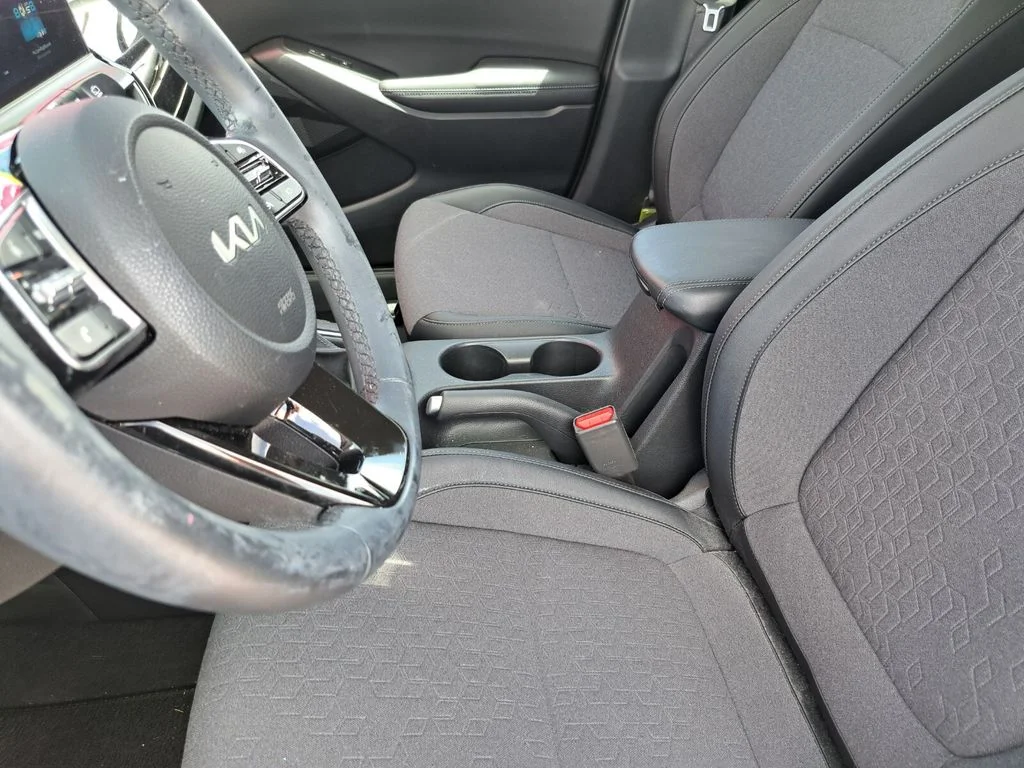 Used 2024 Blue Kia S image 13