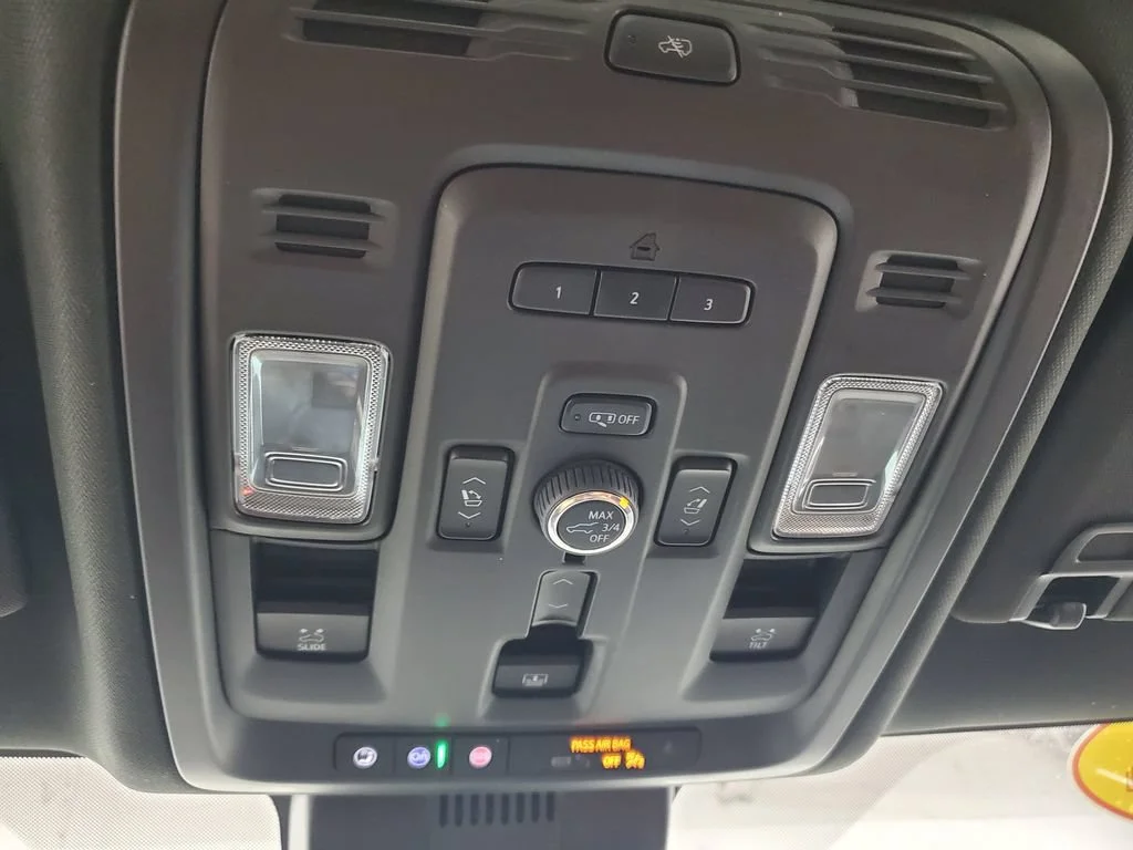 Used 2024 Midnight Blue Metallic GMC Denali Ultimate image 24