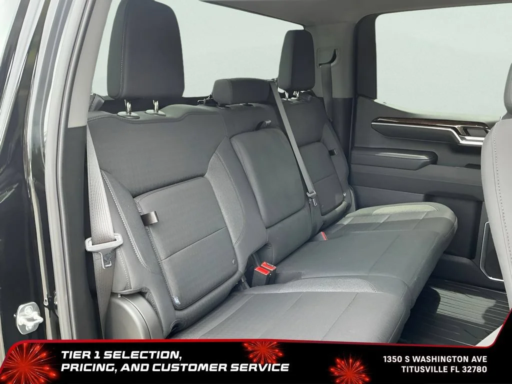 Used 2025 Onyx Black GMC Elevation image 21