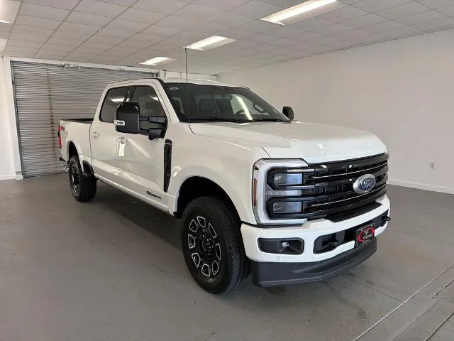 New 2026 Star White Metallic Tri-Coat Ford F-250® Platinum® image 23