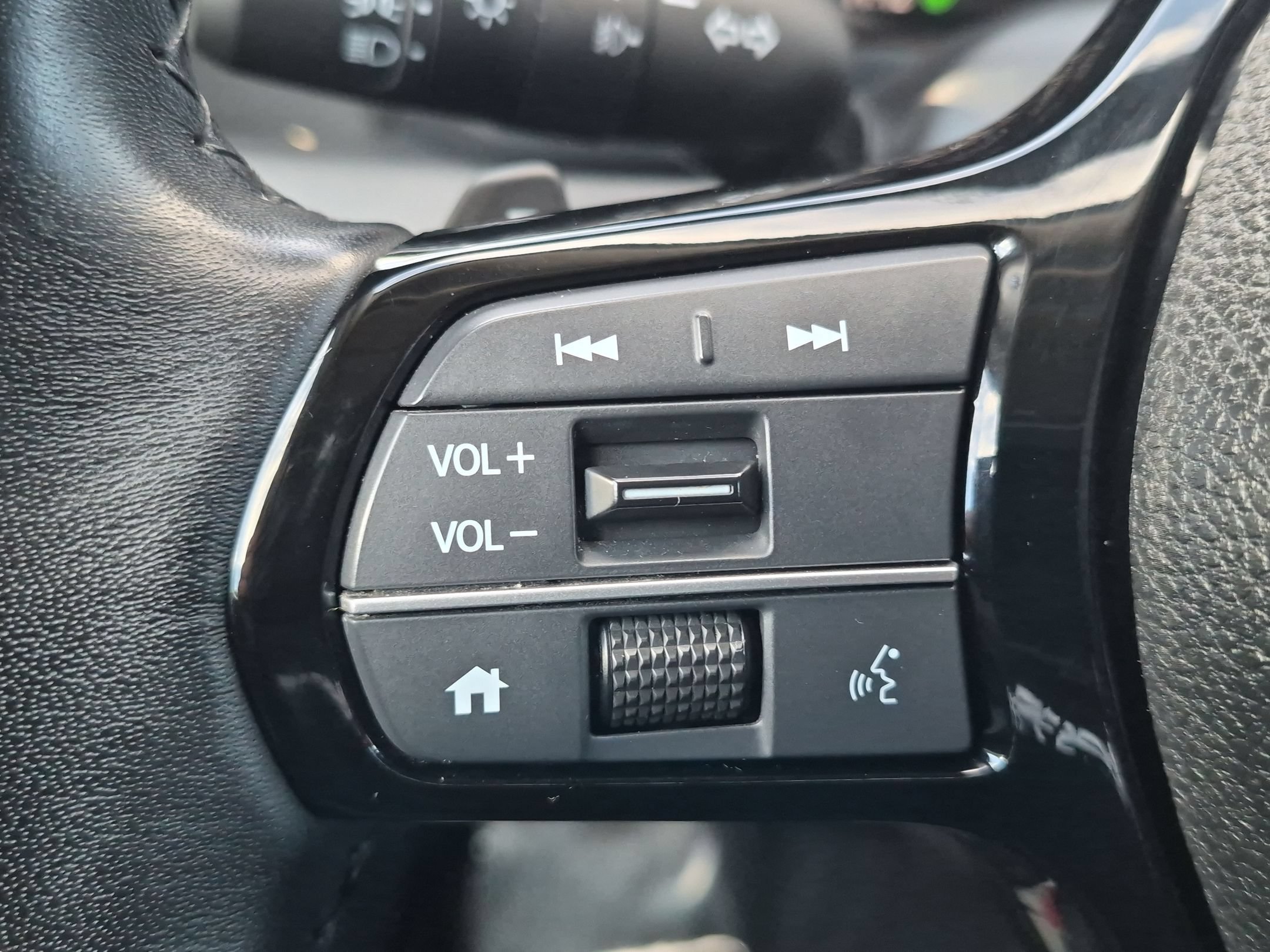 2024 Honda Pilot EX-L - Photo 14