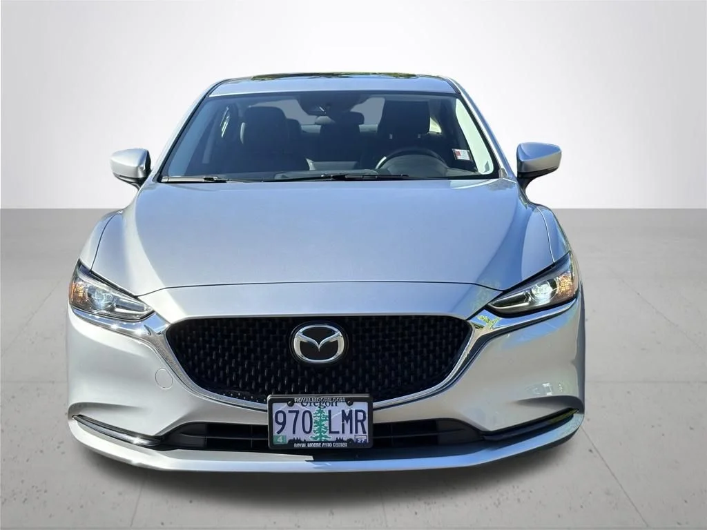 Used 2018 Silver Mazda Touring image 3