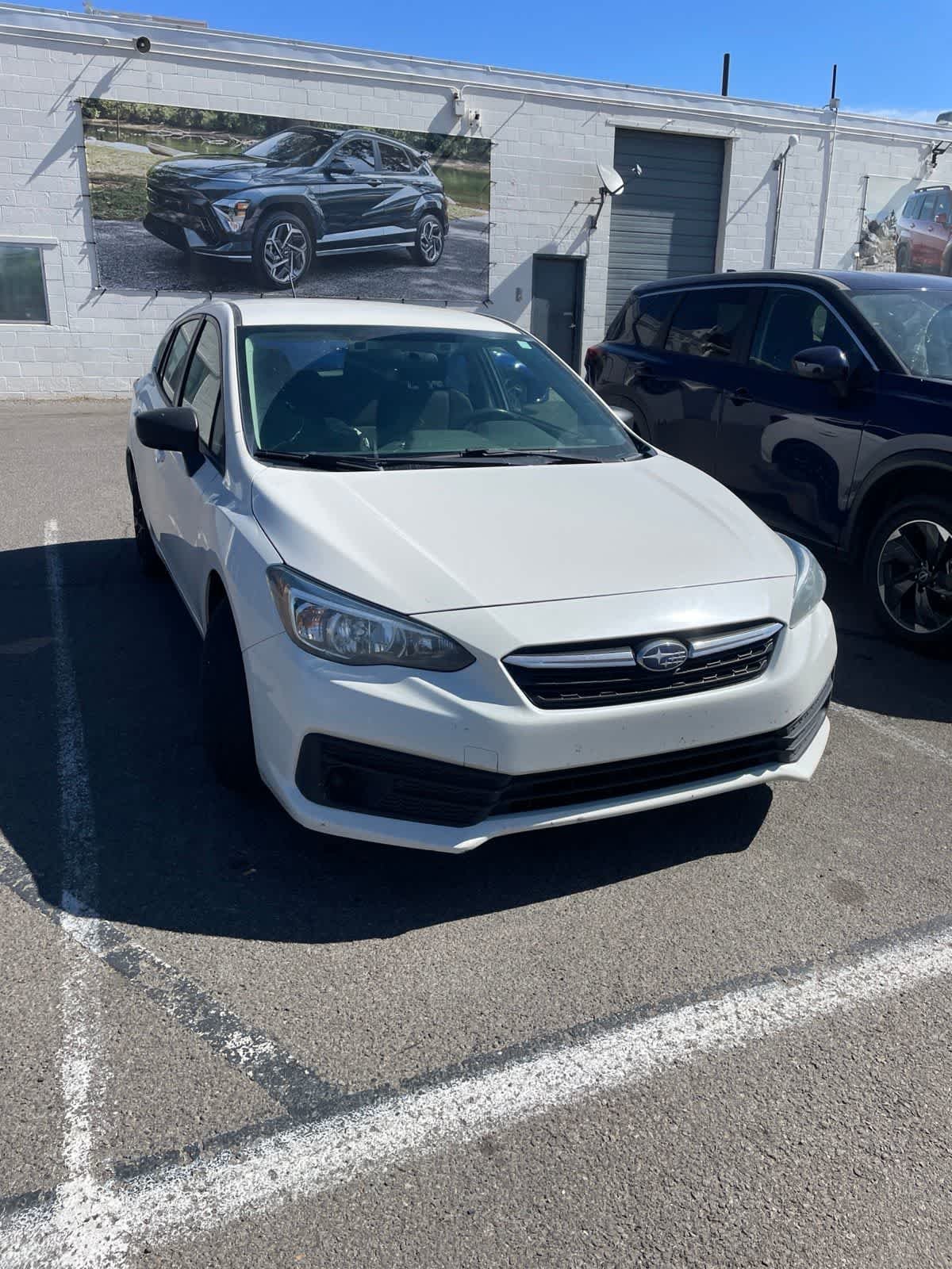 Used 2022 Crystal White Pearl Subaru  image 3