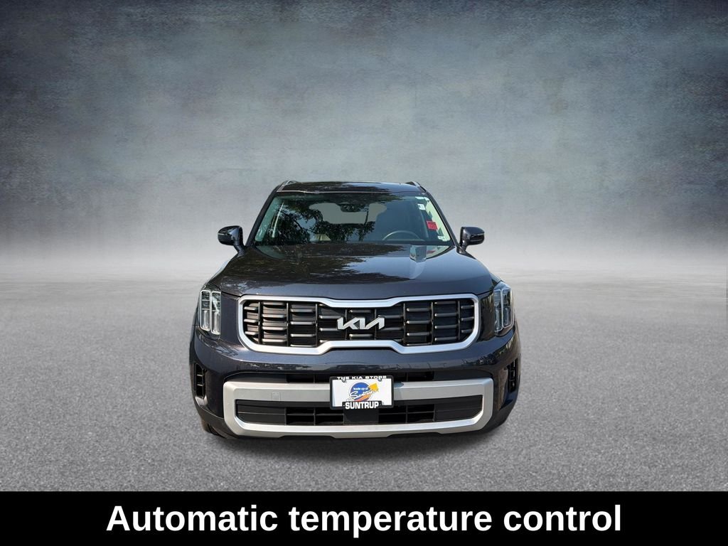 Used 2025 Gray Kia S image 10