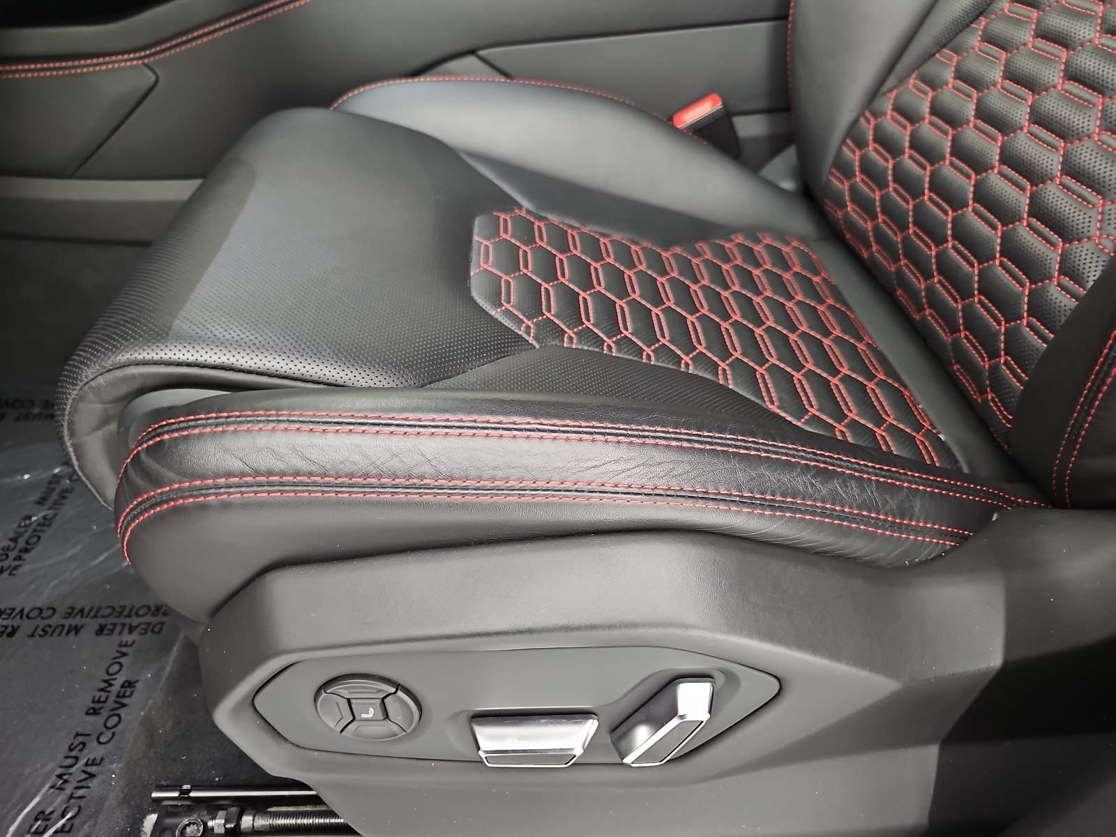 2020 Lamborghini Urus Base - Photo 29