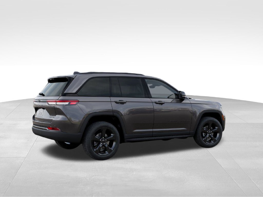 Used 2025 Gray Jeep Limited image 4