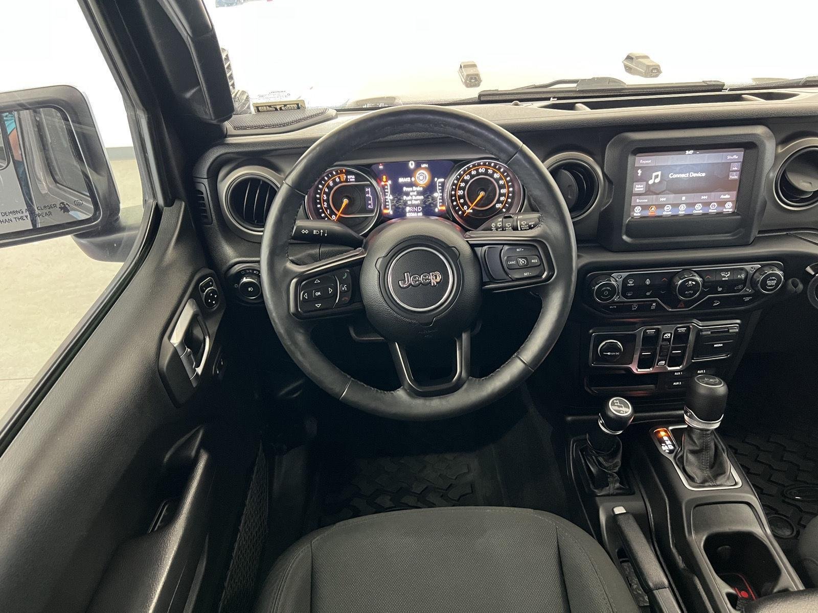Used 2019 Granite Crystal Metallic Clearcoat Jeep Sport S image 26