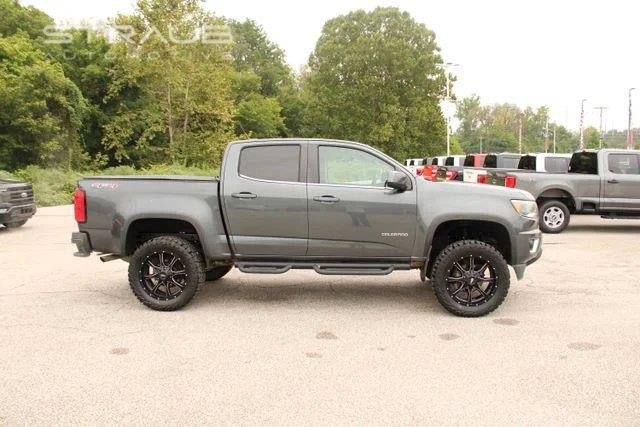 Used 2016 Cyber Gray Metallic Chevrolet 4WD LT image 8