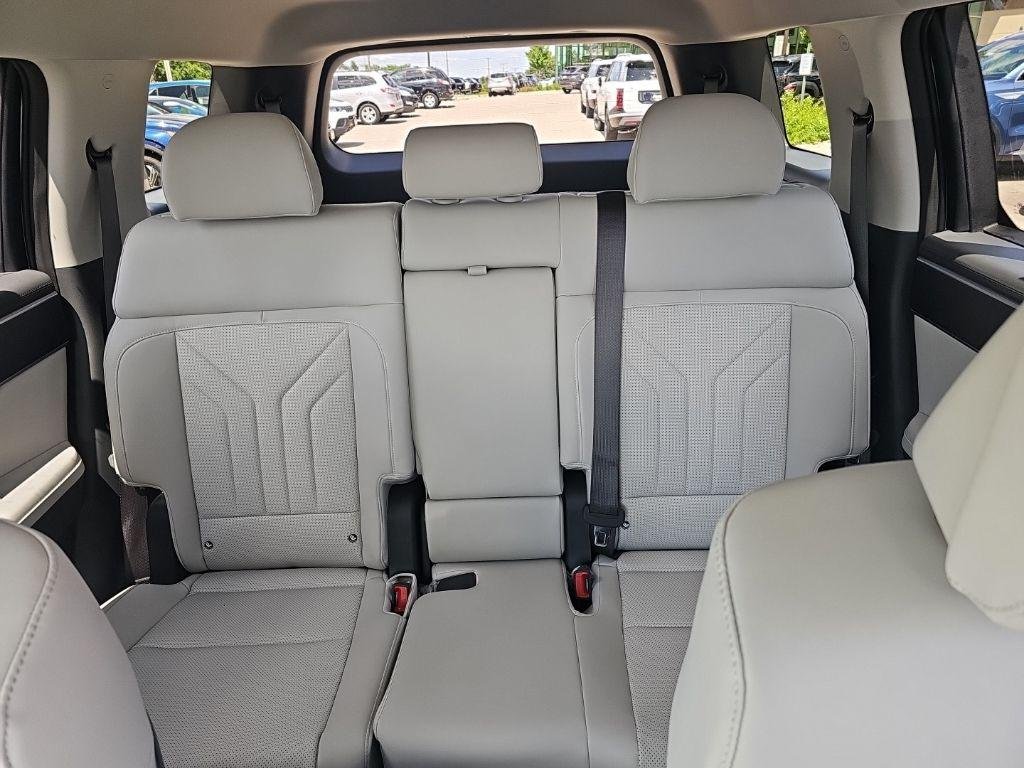 New 2026 White Hyundai SEL image 25