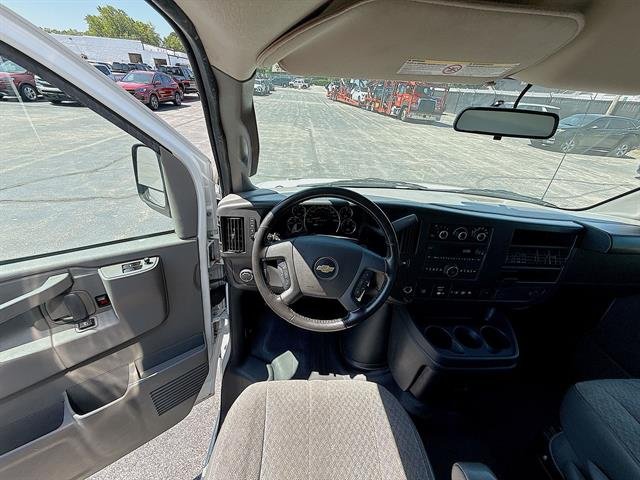 Used 2022 Summit White Chevrolet Work Van image 18