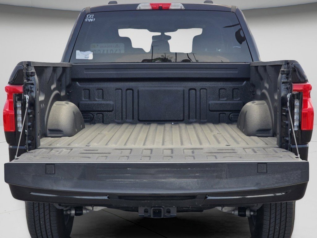 New 2024 Agate Black Metallic Ford XLT image 20