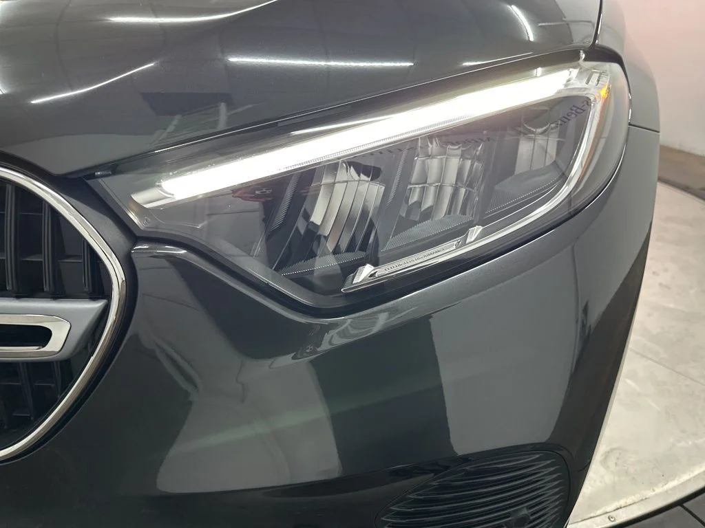 Used 2026 Gray Mercedes-Benz GLC 300 image 29
