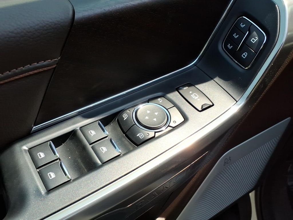 New 2026 Star White Metallic Tri-Coat Ford F-250® King Ranch® image 20