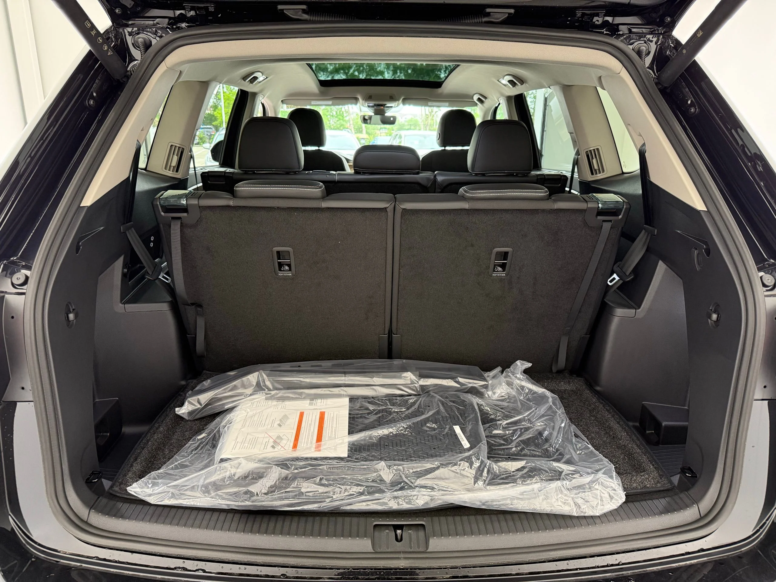 2025 Volkswagen Atlas SE w/Tech - Photo 22