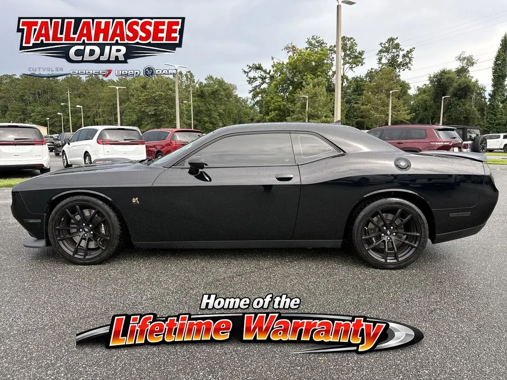 Used 2022 Pitch Black Clearcoat Dodge R/T Scat Pack image 8