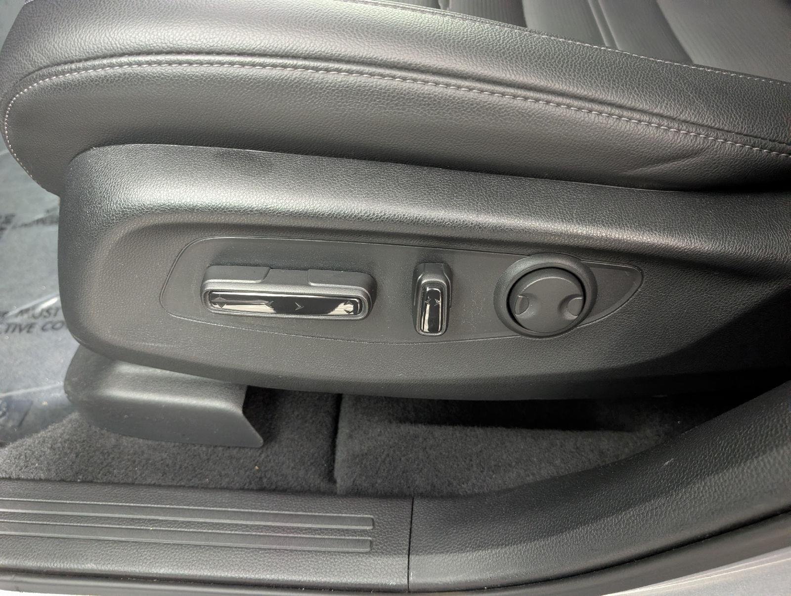 2025 Honda CR-V EX-L - Photo 17