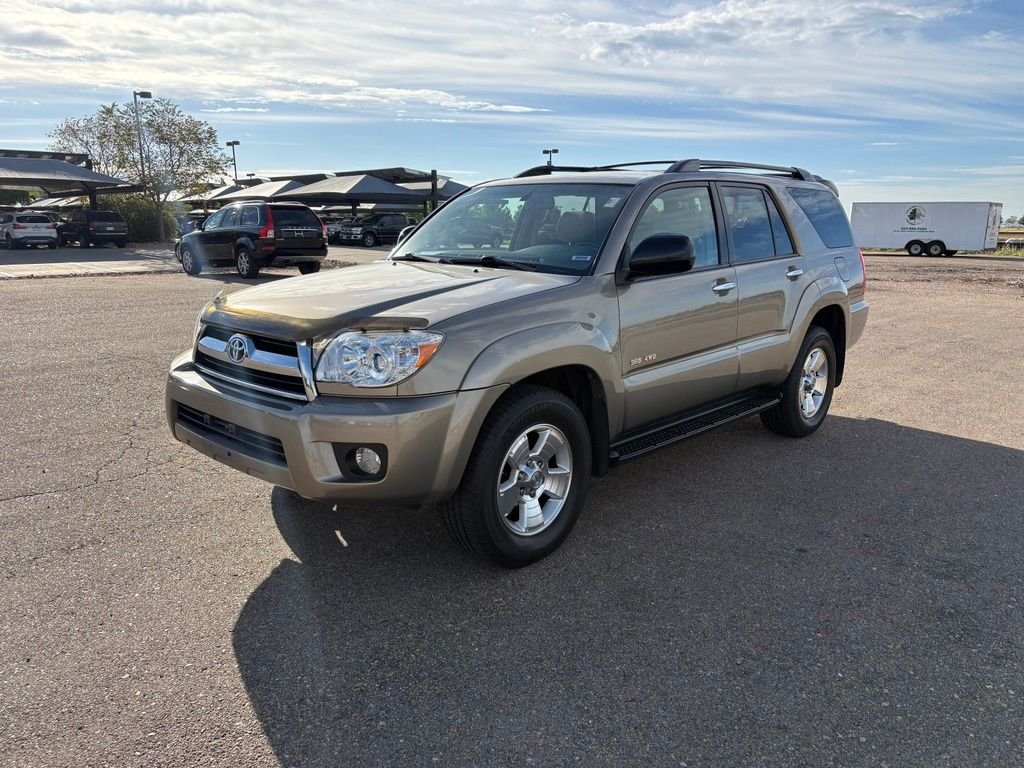 Used 2007 Gold Toyota Sport image 1