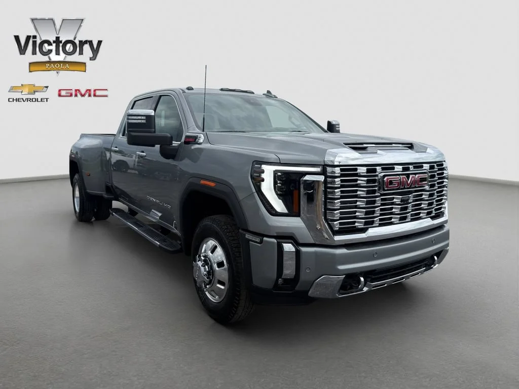 2026 GMC Sierra 3500HD Denali - Photo 8