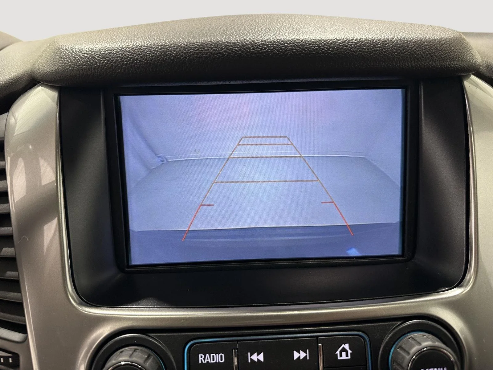 Used 2018 TUNGSTEN METALLIC Chevrolet Premier image 14