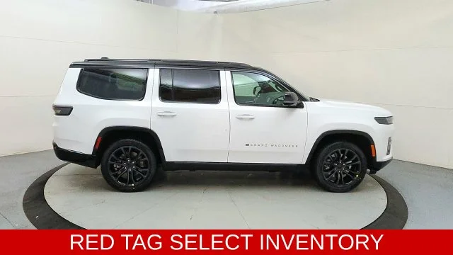New 2026 Bright White Clear-Coat Exterior Paint Jeep Summit Obsidian image 11