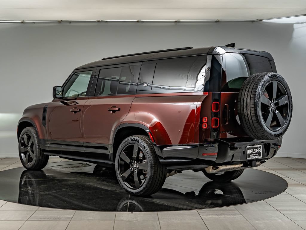 Used 2024 Sedona Red Land Rover X-Dynamic SE image 7